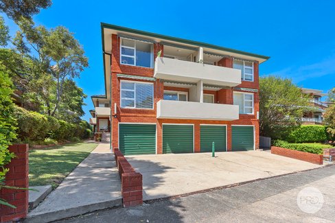 1/2 Oatley Ave, OATLEY NSW 2223