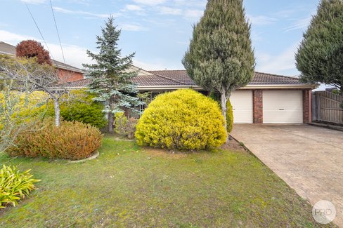 12 Panorama Drive, DELACOMBE