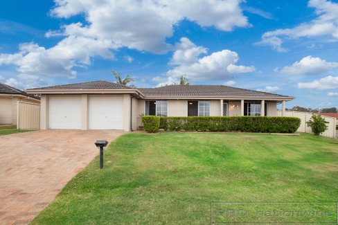12 Parkside Crescent, THORNTON NSW 2322