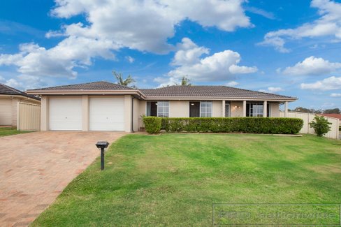 12 Parkside Crescent, THORNTON NSW 2322