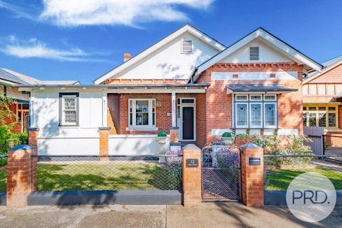 12 Peter Street, WAGGA WAGGA NSW 2650