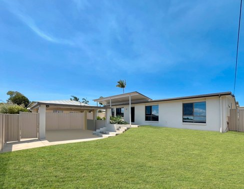 12 Pleasant Avenue, TANNUM SANDS QLD 4680