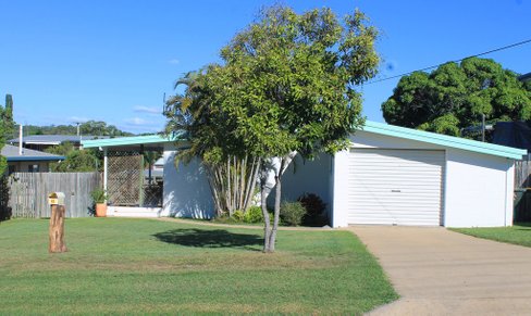 12 Polmaise Street, BOYNE ISLAND QLD 4680