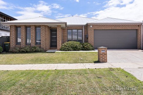 12 Quirk Road  Lucas 3350