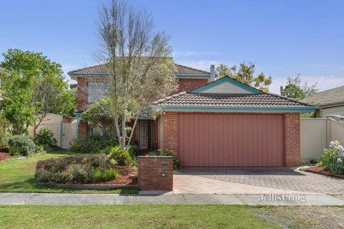 12 Rochelle Court Wantirna South 3152