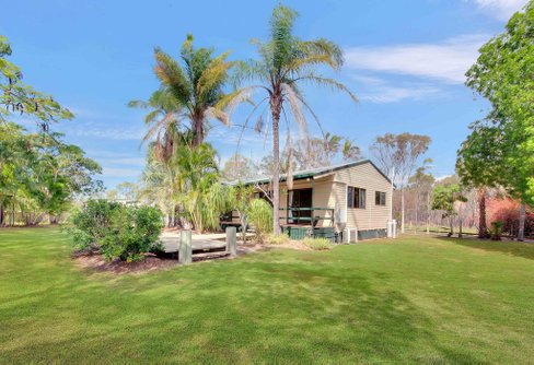 12 Ronpen Close, TANNUM SANDS QLD 4680