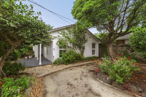 1/2 Salisbury Avenue Mont Albert 3127