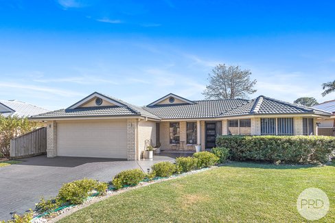 12 Settlers Way, TEA GARDENS
