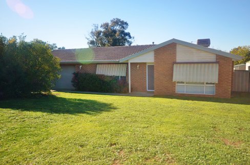12 Shiralee Place, ESTELLA NSW 2650