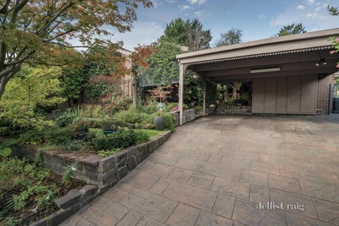 12 Snow Gum Road Doncaster East 3109