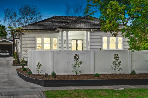 1/2 Station Avenue Glen Iris 3146