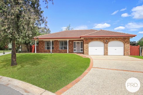 12 Stewart Court, THURGOONA NSW 2640