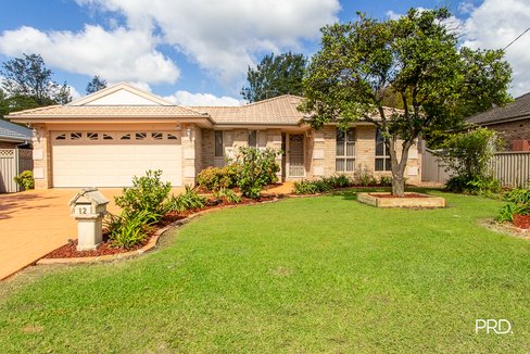 12 Summer Rd, Faulconbridge NSW 2776