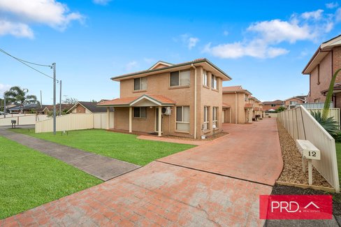 12 Thelma Street, LURNEA NSW 2170