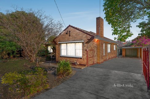 12 Thomas Street Ringwood 3134