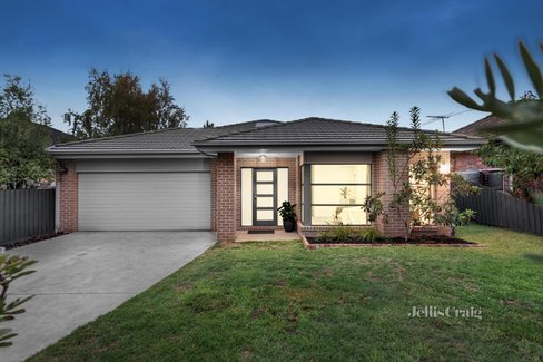 12 Tovan Akas Avenue Bentleigh 3204