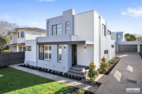 12 Vista Road, Newtown