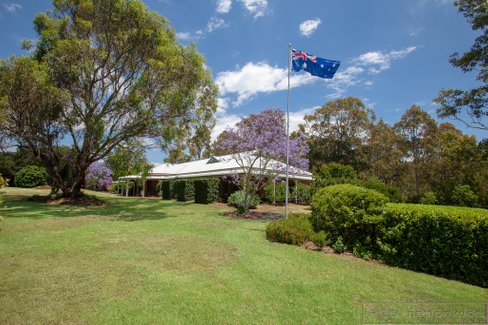 12 Walter Parade, BLACK HILL NSW 2322
