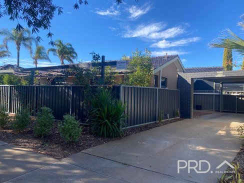 1/2 Williams Avenue, MILDURA VIC 3500