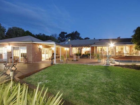 12 Willowfield Court Highton 3216