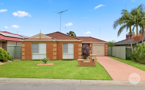 12 Winna Place, GLENMORE PARK NSW 2745