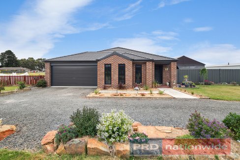 12 Woodlands Road, ENFIELD VIC 3352