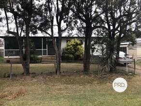 12 Yates Street, ROSEWOOD QLD 4340