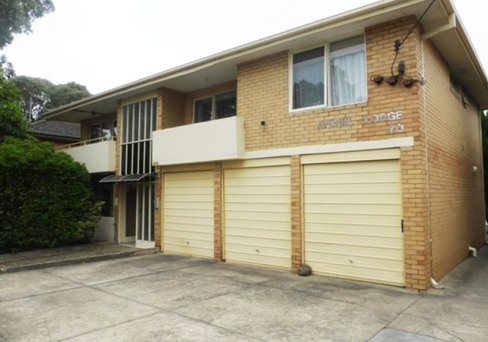 1/20 Dunoon Street Murrumbeena 3163