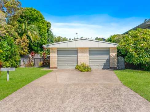 1/20 Walker Avenue, PALM BEACH QLD 4221