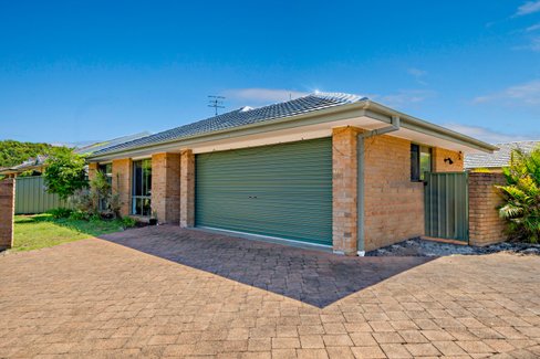 1/203 Rocky Point Road, FINGAL BAY NSW 2315
