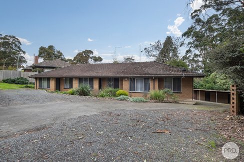1/2042 Geelong Road, MOUNT HELEN