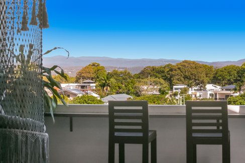 1/2057 Gold Coast Highway, MIAMI QLD 4220