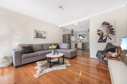 12 10-12 Ray Street Croydon 3136