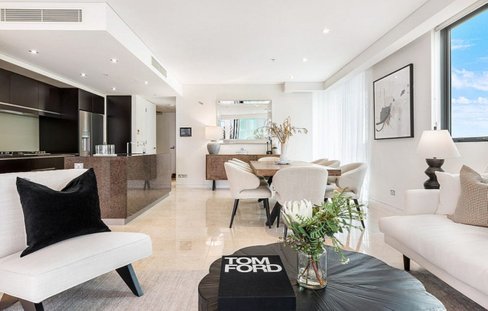 12/106 The Esplanade, Burleigh Heads QLD 4220