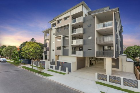 12/11 Eton Street, NUNDAH QLD 4012