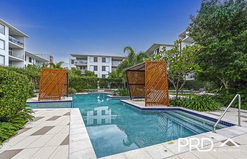 1211/6-8 Waterford Court, BUNDALL QLD 4217