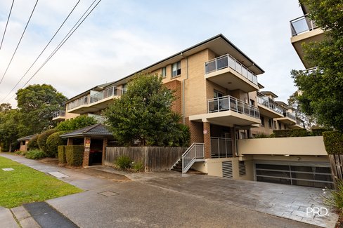12/14-20 Parkes Ave, Werrington