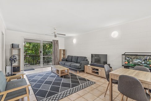 12/14 Island Drive, CANNONVALE QLD 4802