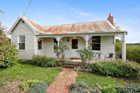 1215 Beaufort-Waubra Road  Waubra 3352
