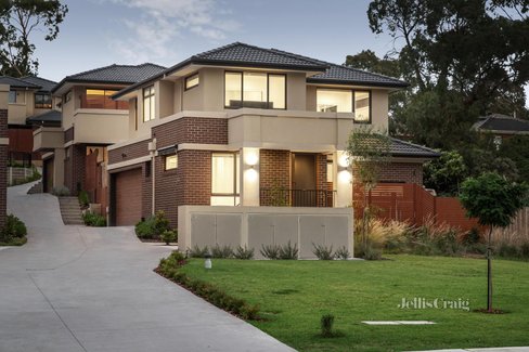 12 194 St Helena Road Greensborough 3088