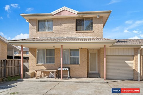 1/21a Orchard Road, BASS HILL NSW 2197
