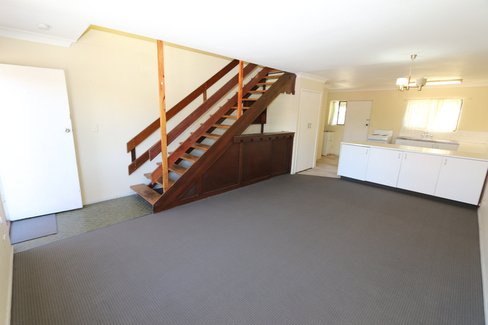1/22 Central Street, LABRADOR QLD 4215