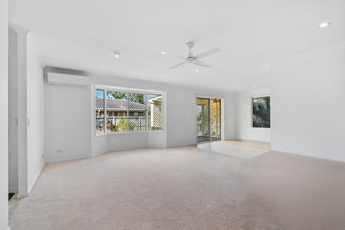 1/22 Woodlands Drive, BANORA POINT