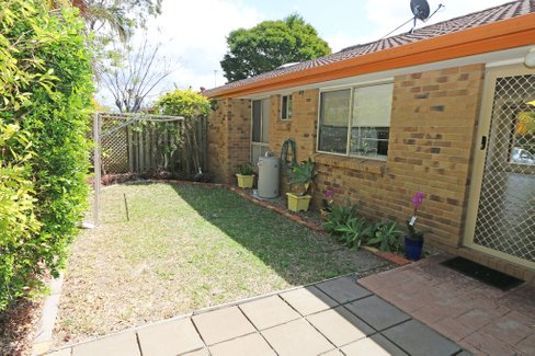 12/20 'Parrot Court' Golden Palms Court, ASHMORE QLD 4214