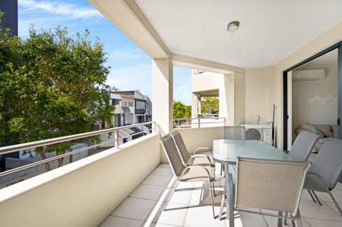 12/201 Varsity Parade, Varsity Lakes QLD 4227