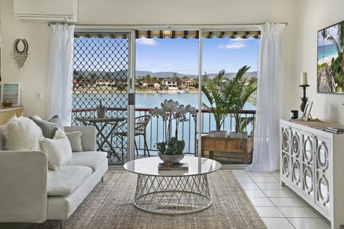 12/29 Duet Drive, MERMAID WATERS QLD 4218