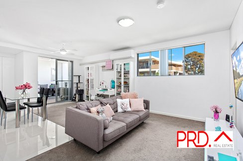 12/3-7 Gover Street, PEAKHURST NSW 2210