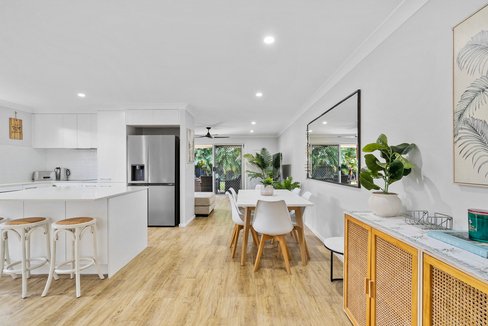 1/23 Blue Waters Crescent, TWEED HEADS WEST NSW 2485