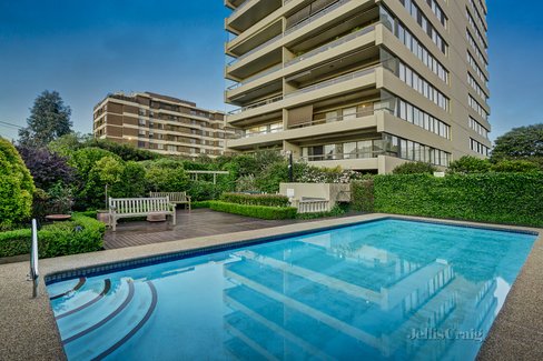 1/238 The Avenue Parkville 3052