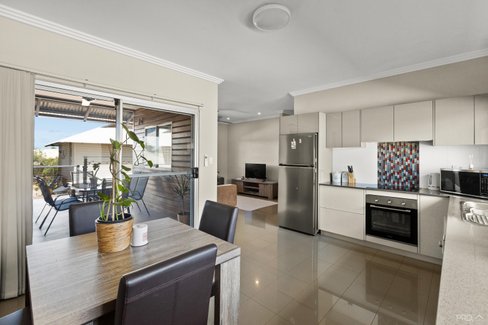 12/4 Shingoro Street, BILINGURR